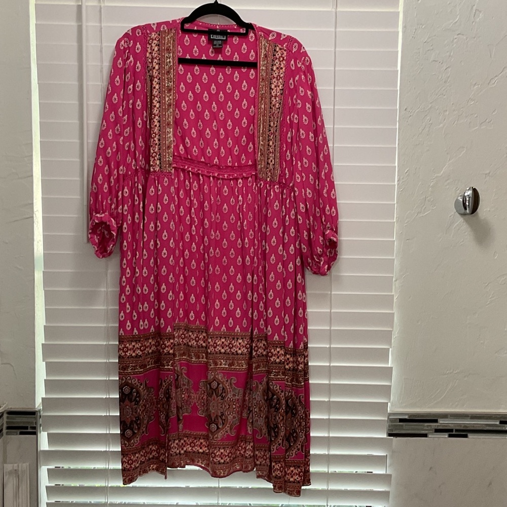 Angie Hot Pink Paisley-Trim Midi Kimono Dress; Size L